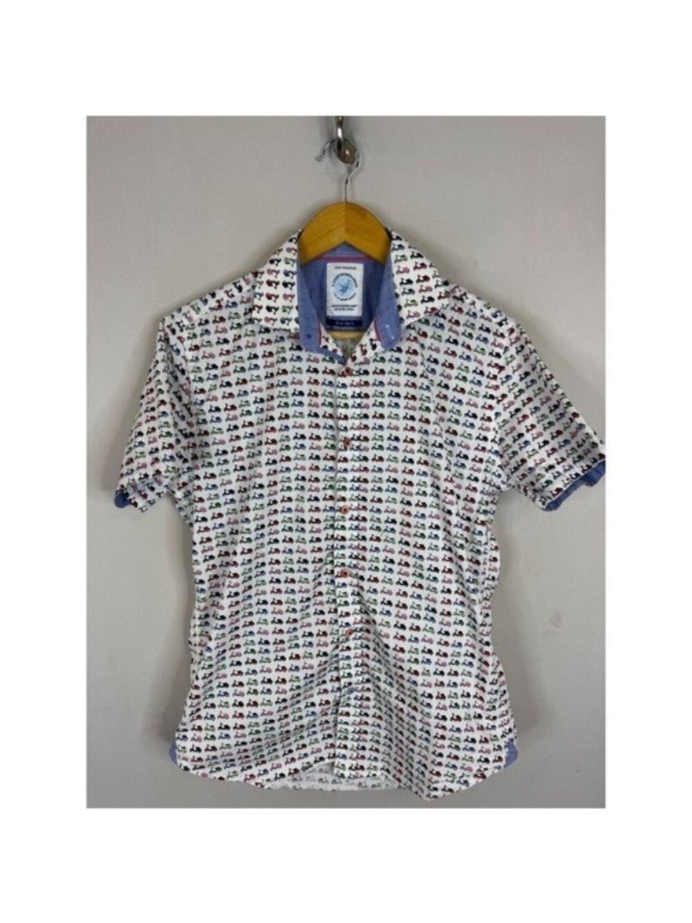 A Fish Named Fred Mens S White Vespa Scooter Print Short Sleeve Button Down